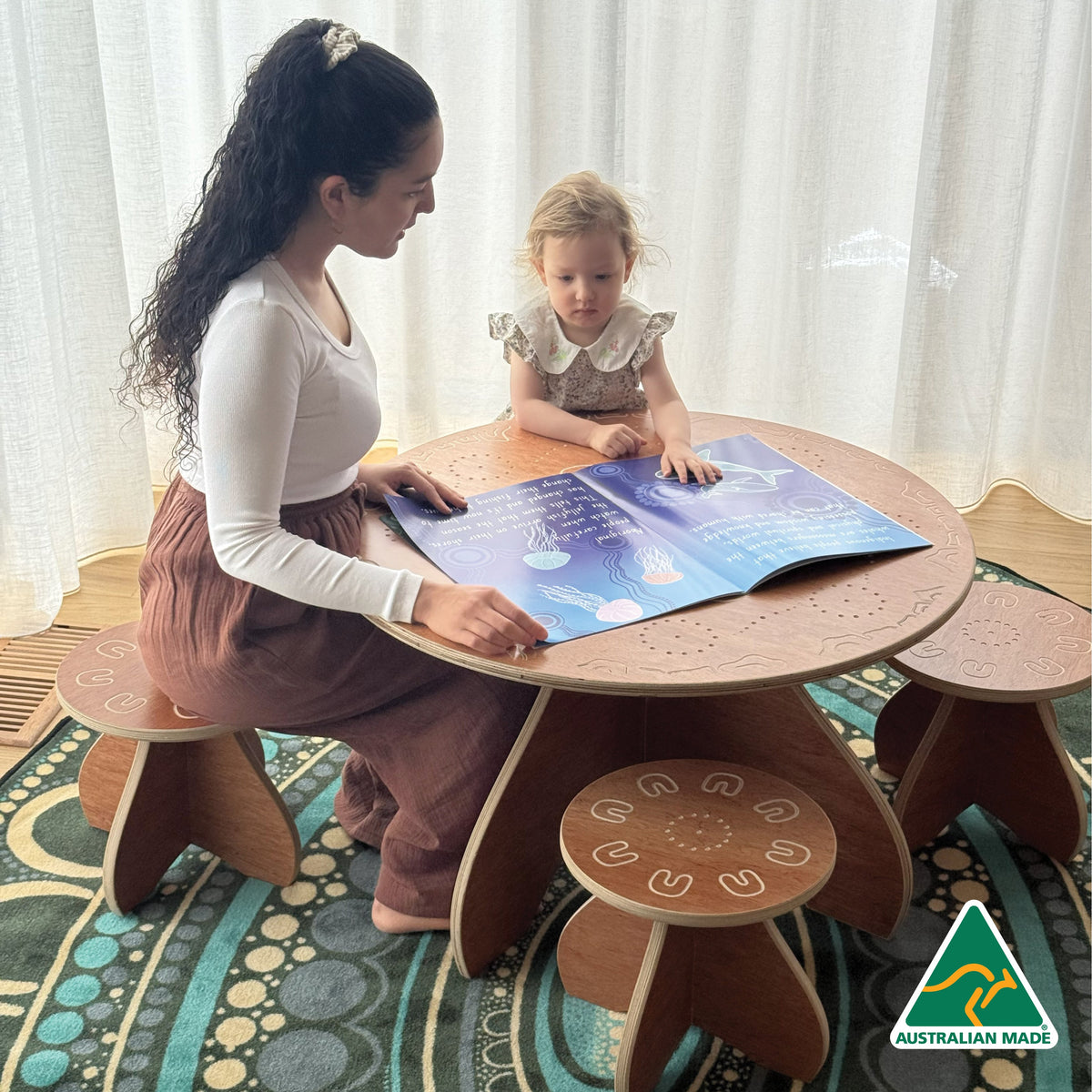 Yarning Circle Table and Stools - Pre Schooler Size