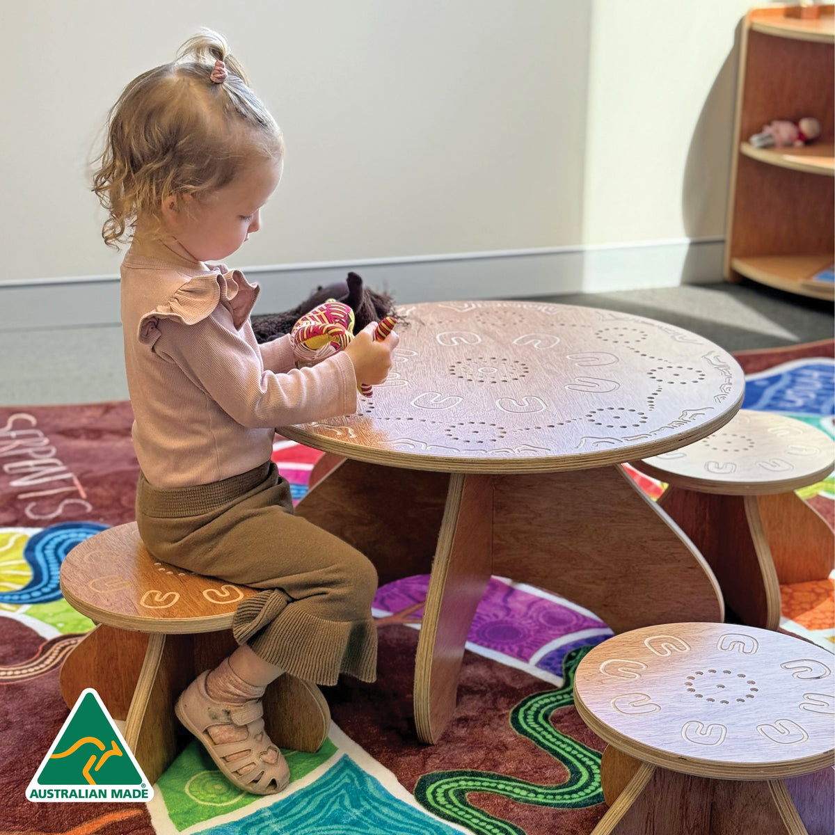 Yarning Circle Table and Stools - Pre Schooler Size