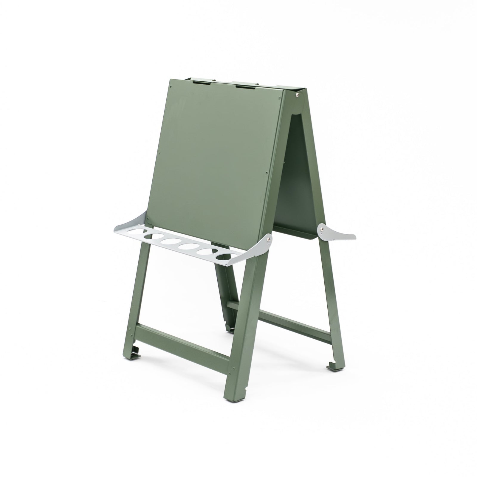 Medium double-sided painting easel crafted from durable aluminium and powder-coated steel. Supports A2 paper secured by pegs or clips on each side. Spring-loaded locking pin for quick setup, with rubber feet for floor and surface protection. Suitable for indoor and outdoor use in early learning and primary school settings.