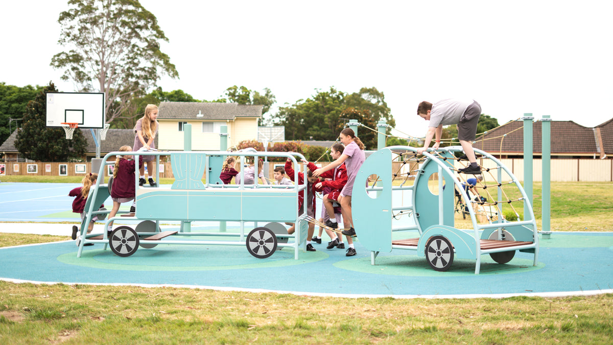 Large Kombi & Caravan Play Set