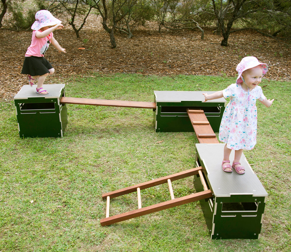 Adventure Cube Small Playset