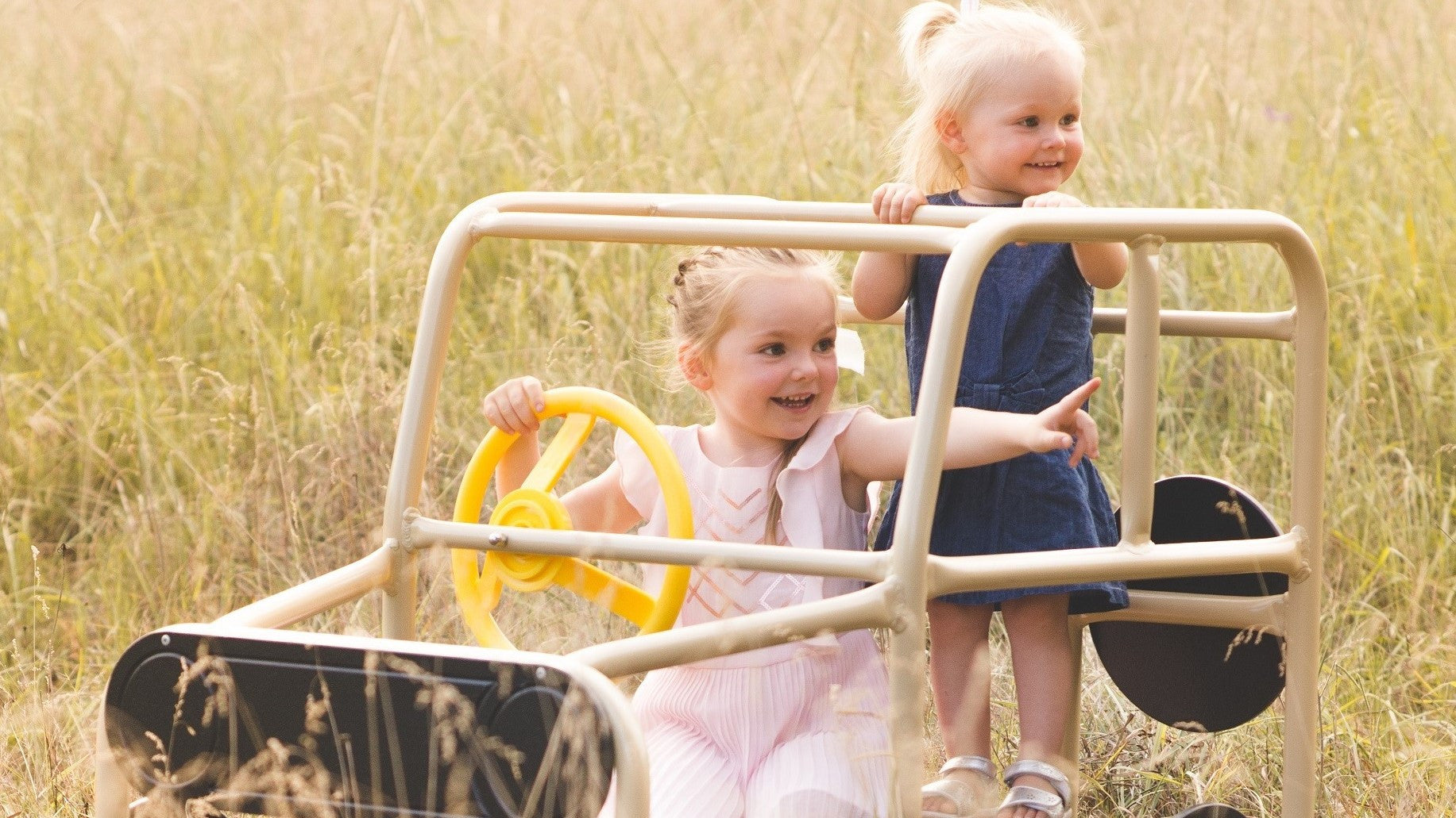 Kids movable playground equipment