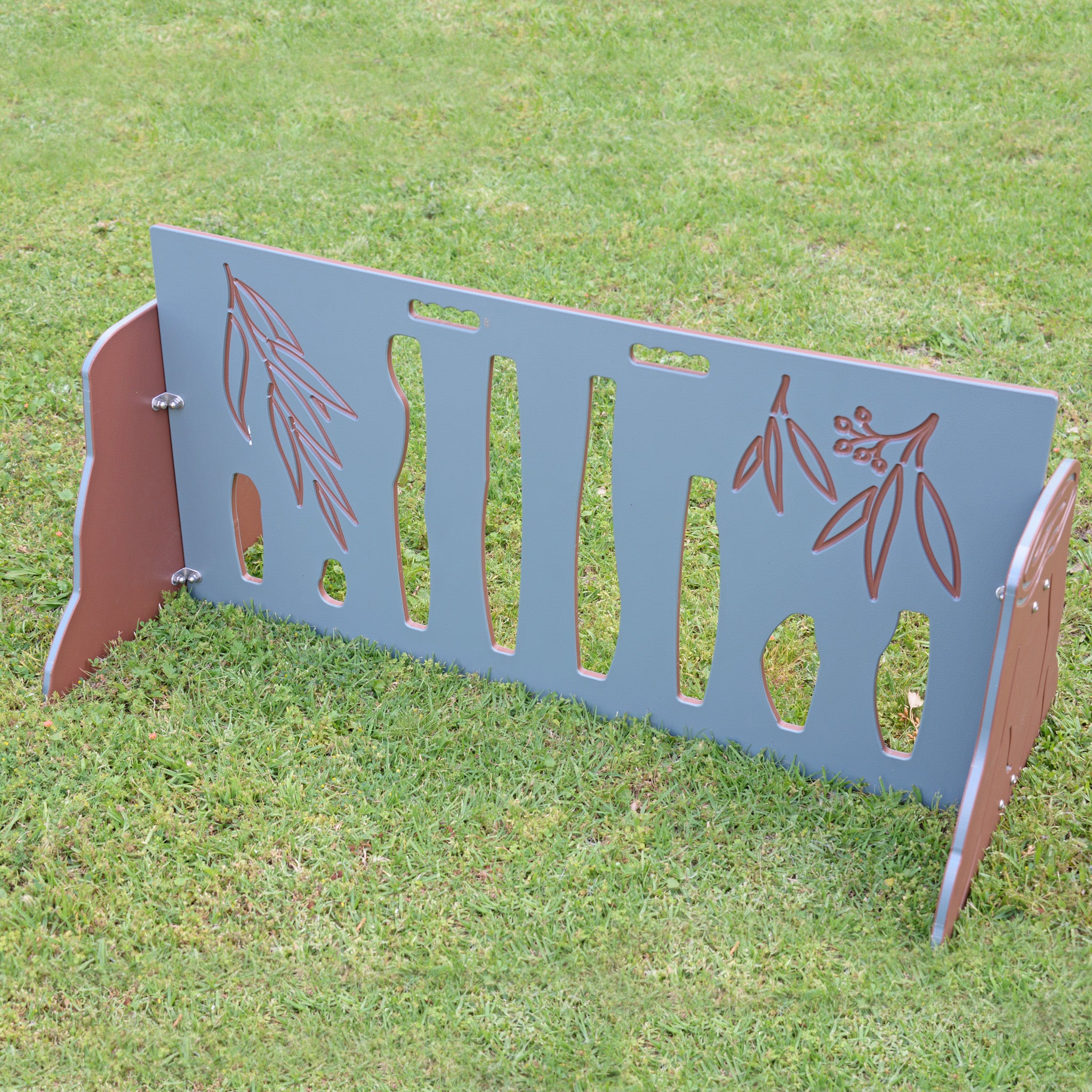 Outdoor Bush Room Divider